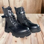 Laces gumis tetejű fűzős  bakancs-fekete H0232