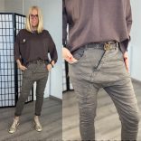 Melly ülepes elasztikus farmer ferde varrással 8201A - csokibarna