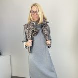 Palma kámzsanyakú hosszú tunika, ocelot kitűzővel A59761 - szürke