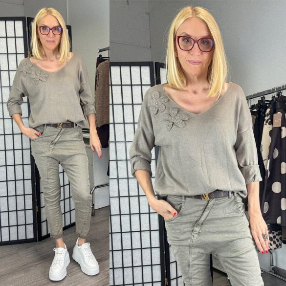 Livans V kivágású vékonykötött virágos felső 8552 - taupe