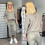 Livans V kivágású vékonykötött virágos felső 8552 - taupe