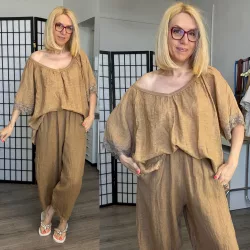   MúMú V nyakú csipkés ujjú len-pamut felső6993-cappuccino