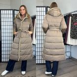 Oslo szőrmebetétes hosszú, kapucnis kabát övvel 2919 - taupe