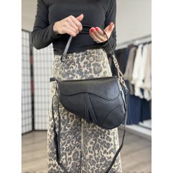 Milla bőr  kézitáska arany kiegészítőkkel-fekete 