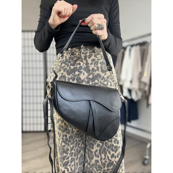 Milla bőr  kézitáska arany kiegészítőkkel-fekete 