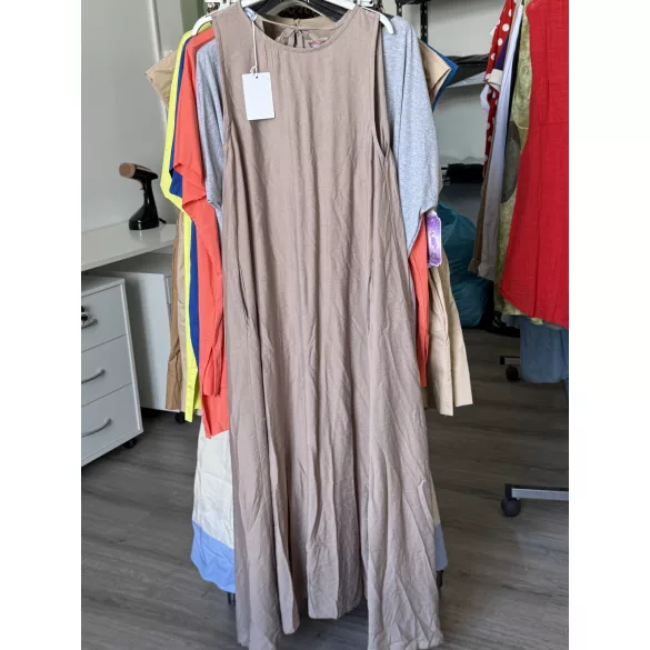 Lady Ann lefelé bővülő maxi ruha 8088-taupe