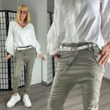 Melly ülepes elasztikus farmer ferde varrással 8201A - taupe