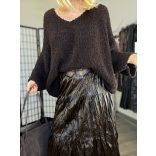 One V kivágású buklé pulver21673-csoki