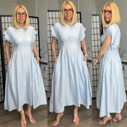   Milana szűkített fazonú, hátul gumis viszkóz ruha 8010 - világoskék