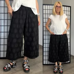   Wendy Trendy anyagában pöttyös bőszárú nadrág240551-fekete