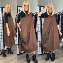 Mitica ujjatlan rózsás ruha 8680 - csokibarna