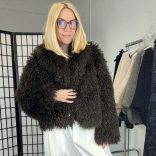 Charm göndörszőrű bunda-kávébarna